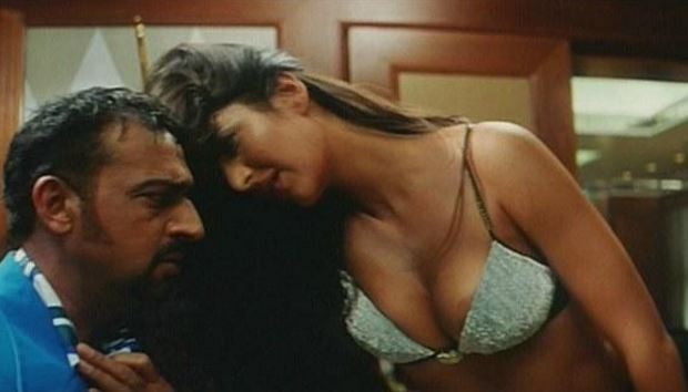 Katrina Kaif nip slip in Boom movie